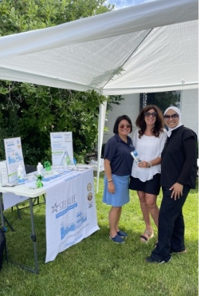 Mount Prospect periodontist and team members at community event